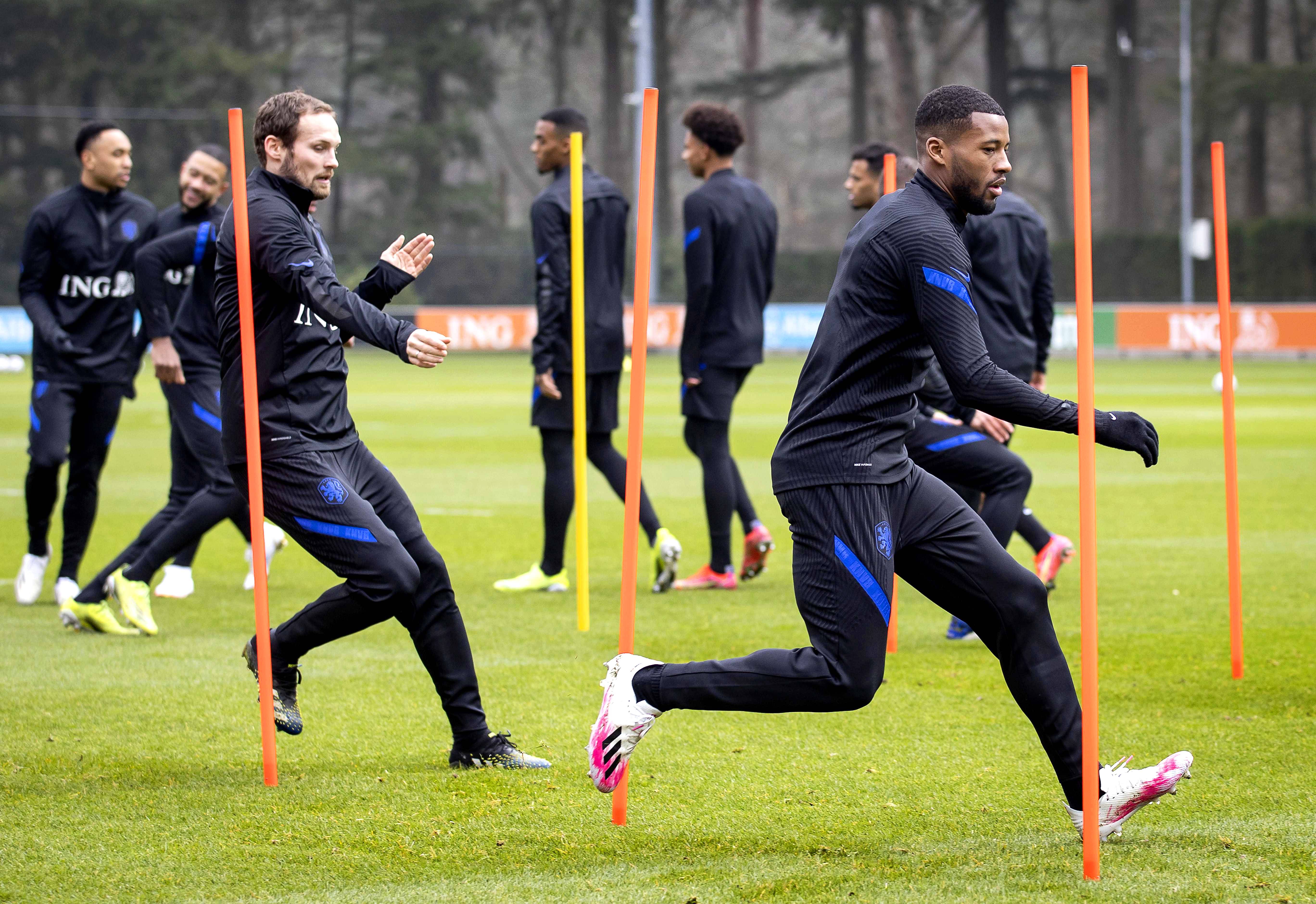 斯特拉斯堡球队备战凯尔,发布最新训练照片 斯特拉斯堡球队备战凯尔,发布最新训练照片