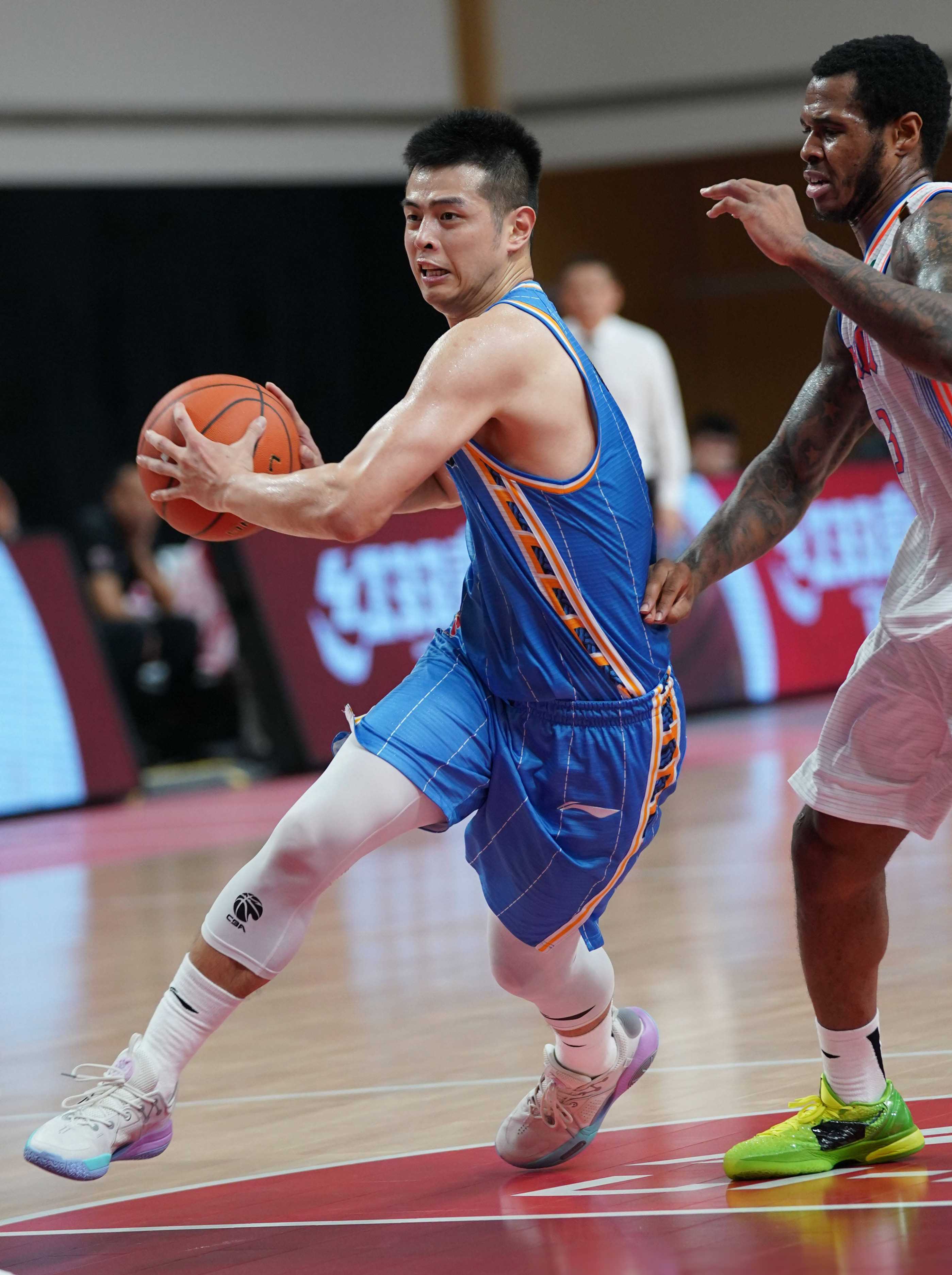 CBA比赛中球队迎来了新教练 CBA比赛中球队迎来了新教练