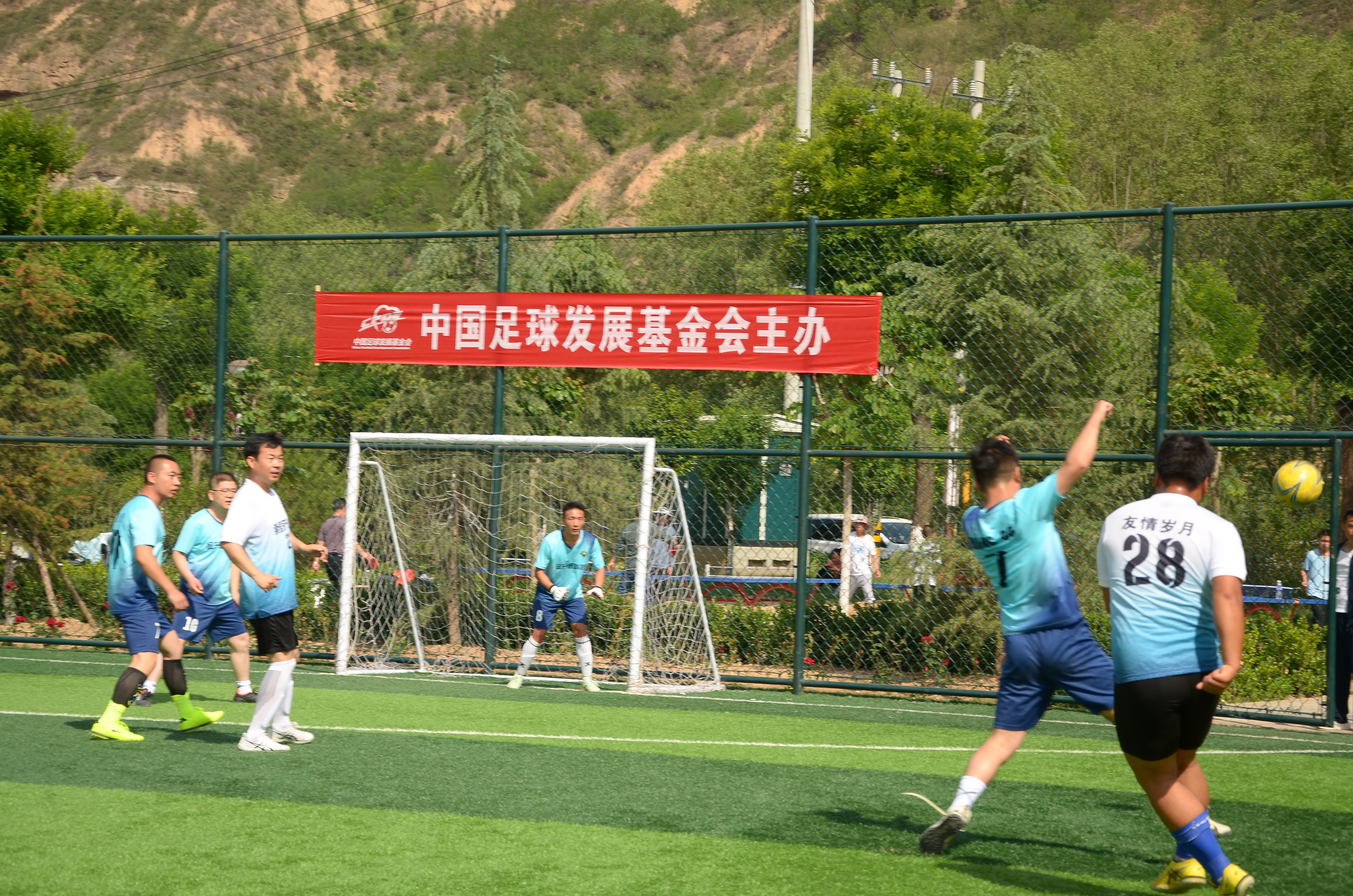 星空体育-精彩的足球赛事，球迷们热情高涨