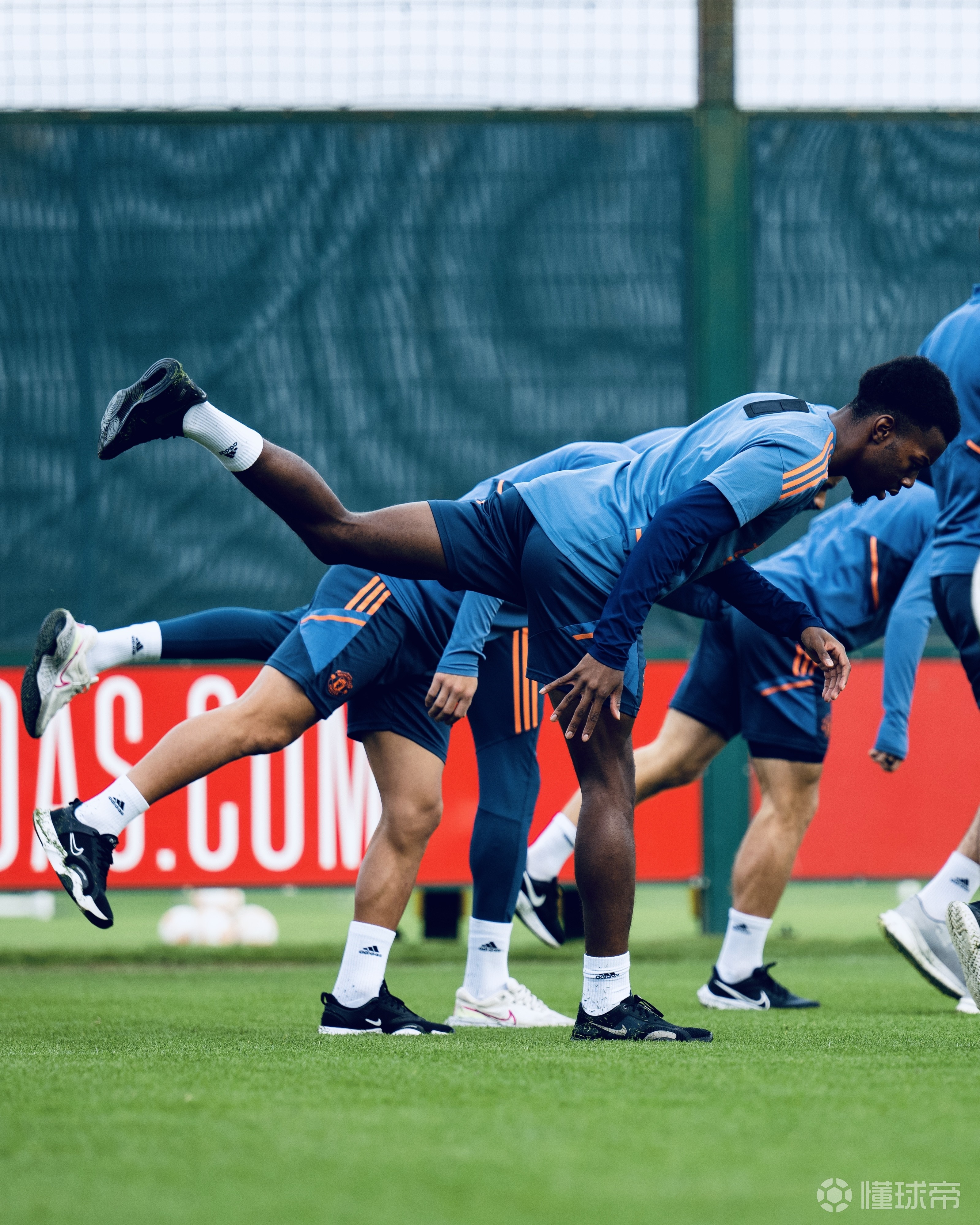 曼联团结一致备战,冲击国际舞台 曼联团结一致备战,冲击国际舞台