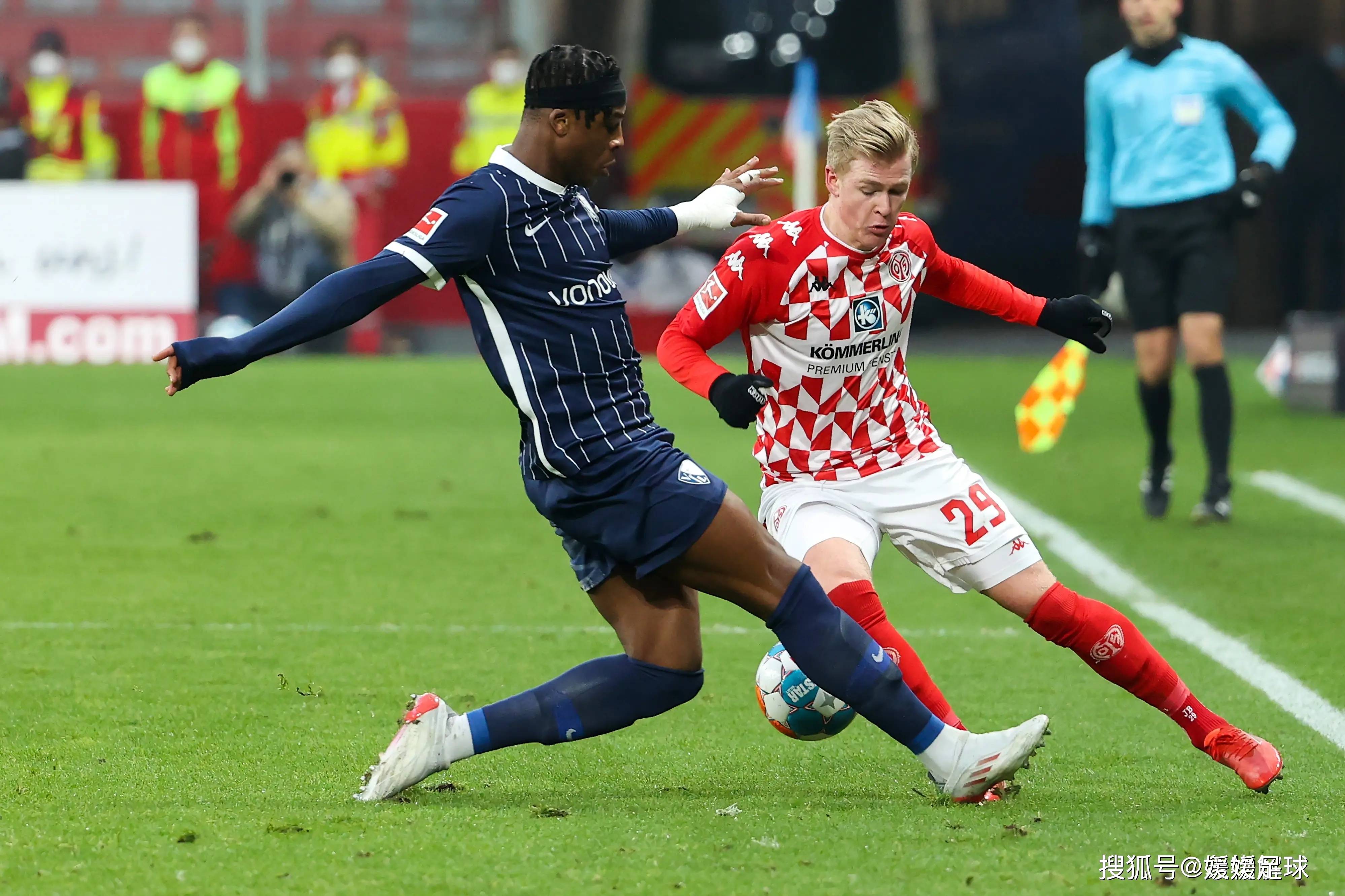 拜仁慕尼黑击败多特蒙德,凭借实力取胜 拜仁慕尼黑击败多特蒙德,凭借实力取胜