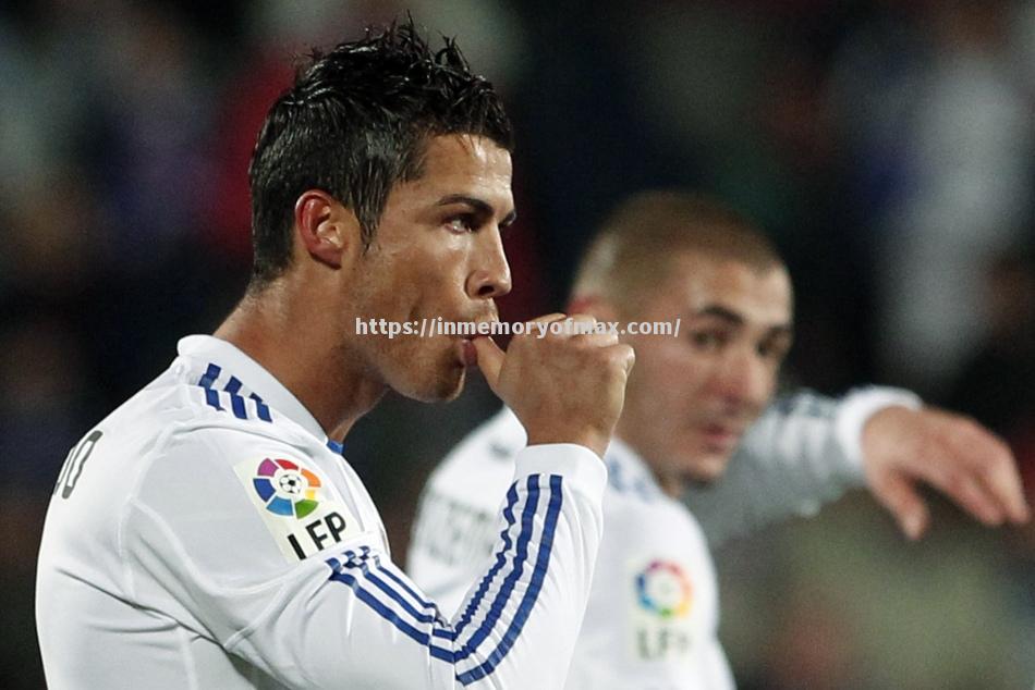 皇家马德里客场战胜瓦伦西亚,厄齐尔梅开二度成为胜利功臣 皇家马德里客场战胜瓦伦西亚,厄齐尔梅开二度成为胜利功臣