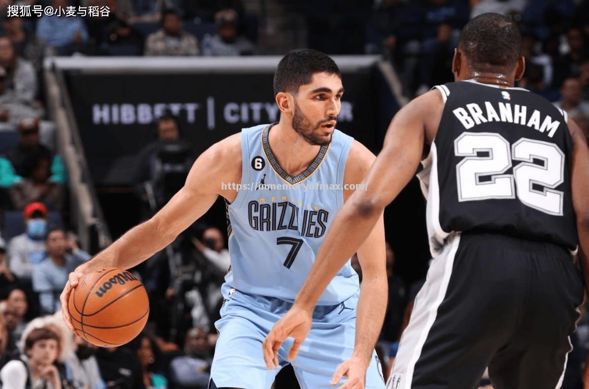 灰熊球队宣布新引援,增强内线实力 灰熊球队宣布新引援,增强内线实力