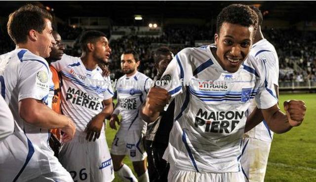 卡昂客场逼平欧塞尔,积分增加但排名无变化 卡昂客场逼平欧塞尔,积分增加但排名无变化