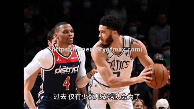 胜负未定的比赛,场上气氛紧张刺激 胜负未定的比赛,场上气氛紧张刺激