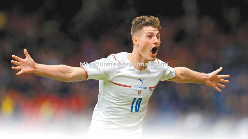 欧锦赛实时:捷克队实现大突破 欧锦赛实时:捷克队实现大突破