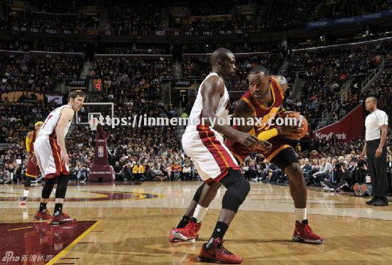 热火惊险击败骑士,守卫主场不败 热火惊险击败骑士,守卫主场不败