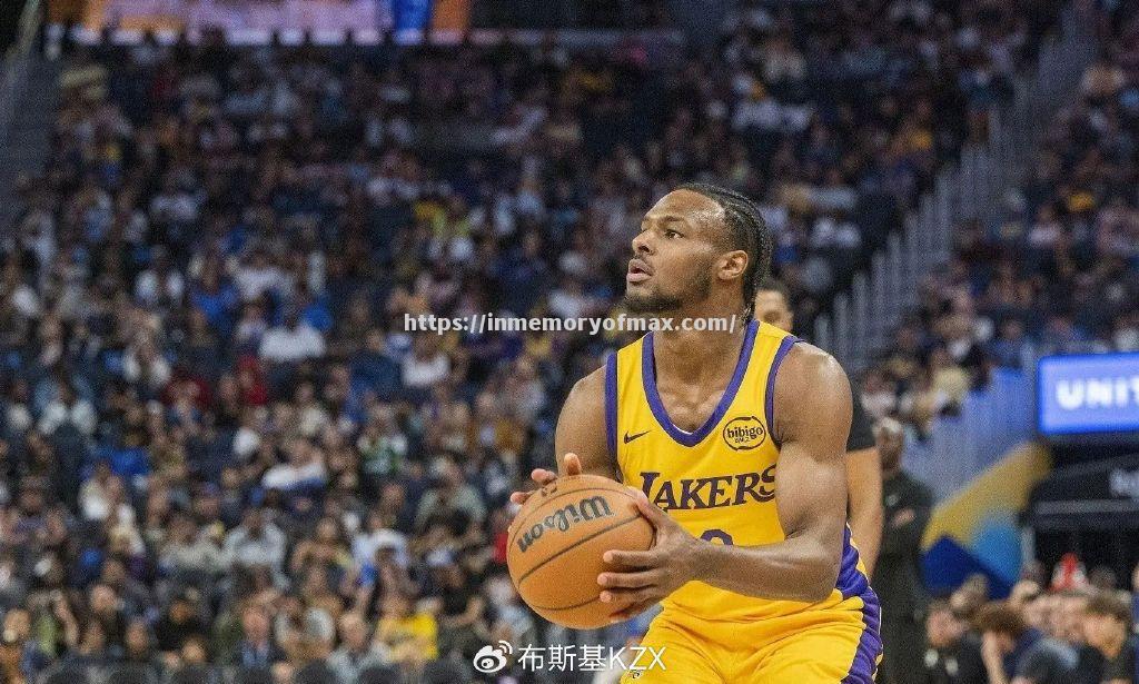 湖人队体能下降!需调整训练计划 湖人队体能下降!需调整训练计划