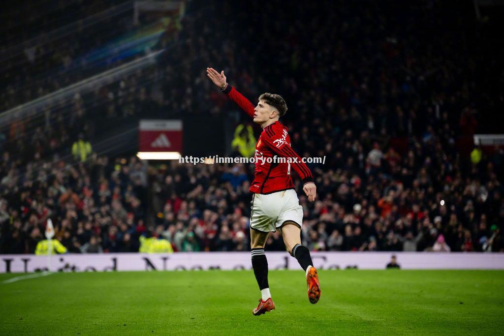 曼联客场胜利,继续追赶英格兰足球联赛榜首 曼联客场胜利,继续追赶英格兰足球联赛榜首