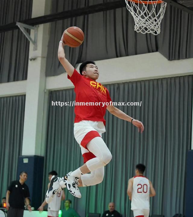 猛龙大胜!队内新秀崭露头角 猛龙大胜!队内新秀崭露头角