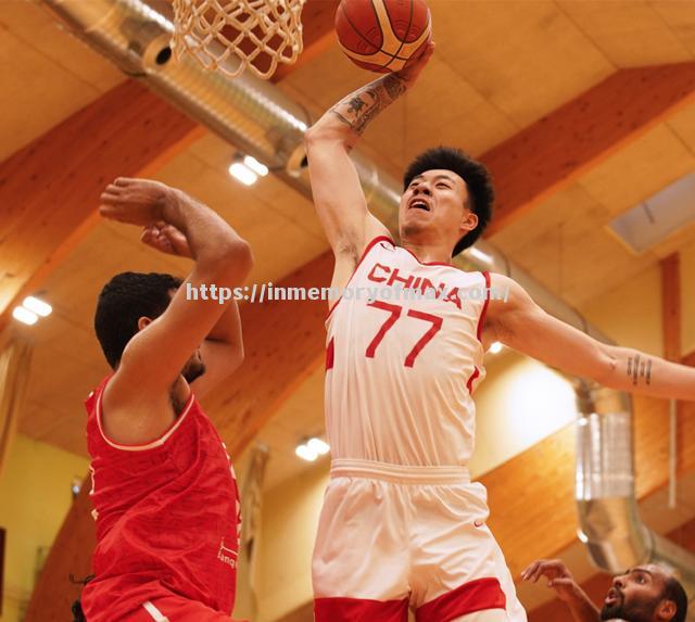 江苏男篮稳固前进,锋芒初现 江苏男篮稳固前进,锋芒初现