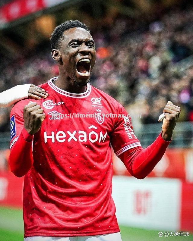 意甲球员转会市场进入高潮,俱乐部积极招兵买马 意甲球员转会市场进入高潮,俱乐部积极招兵买马