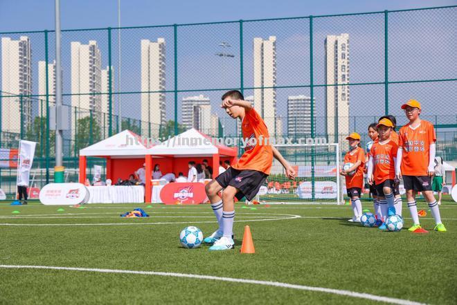 足球比赛为球员们提供锻炼机会 足球比赛为球员们提供锻炼机会