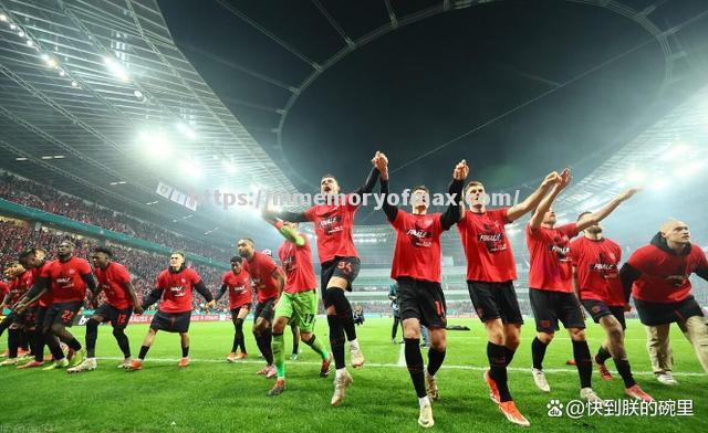 勒沃库森队在比赛中攻守兼备获得胜利 勒沃库森队在比赛中攻守兼备获得胜利