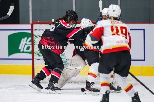 一支球队在国际赛事中闯入了决赛 一支球队在国际赛事中闯入了决赛