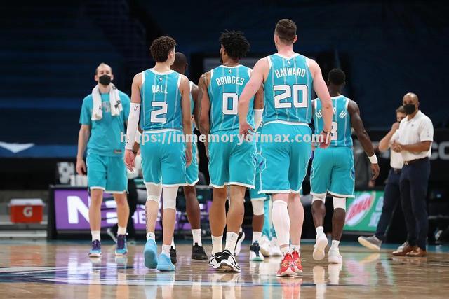 火箭在主场力克黄蜂,哈登持续火力全开 火箭在主场力克黄蜂,哈登持续火力全开