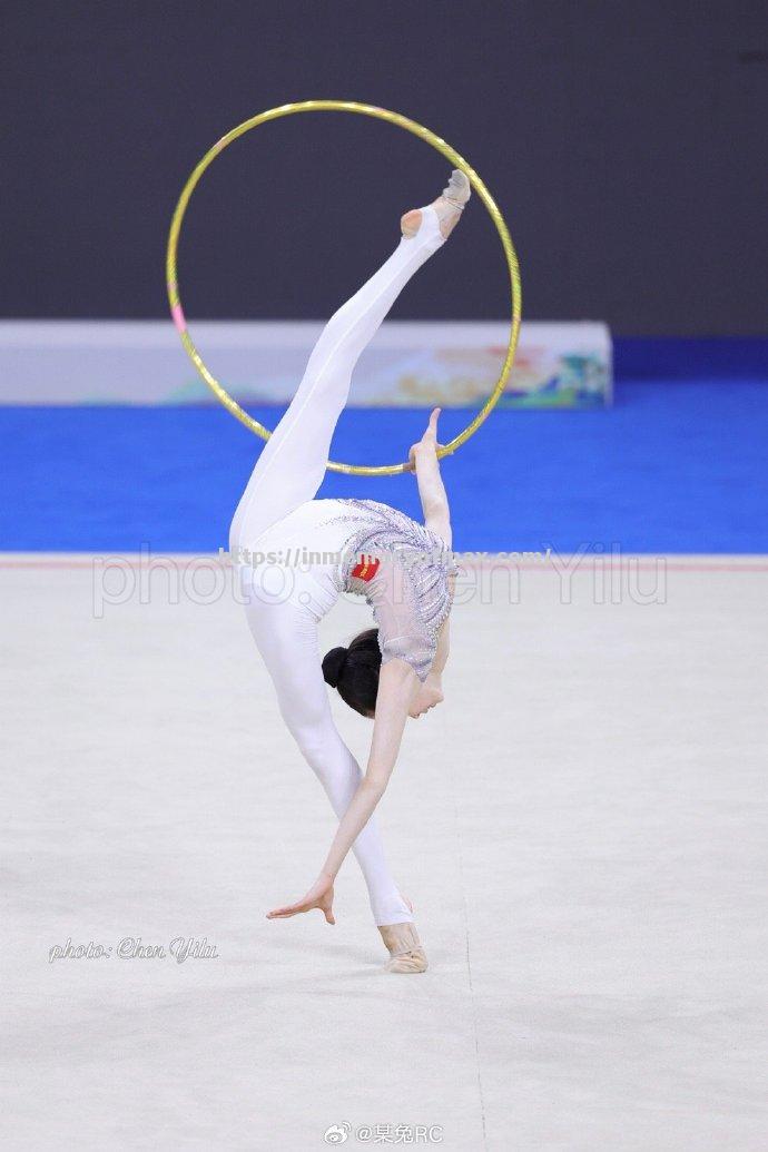 斯洛伐克代表团在体操比赛中表现出色 斯洛伐克代表团在体操比赛中表现出色