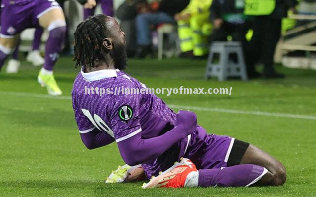 克罗托内主场告负,防线再现漏洞 克罗托内主场告负,防线再现漏洞