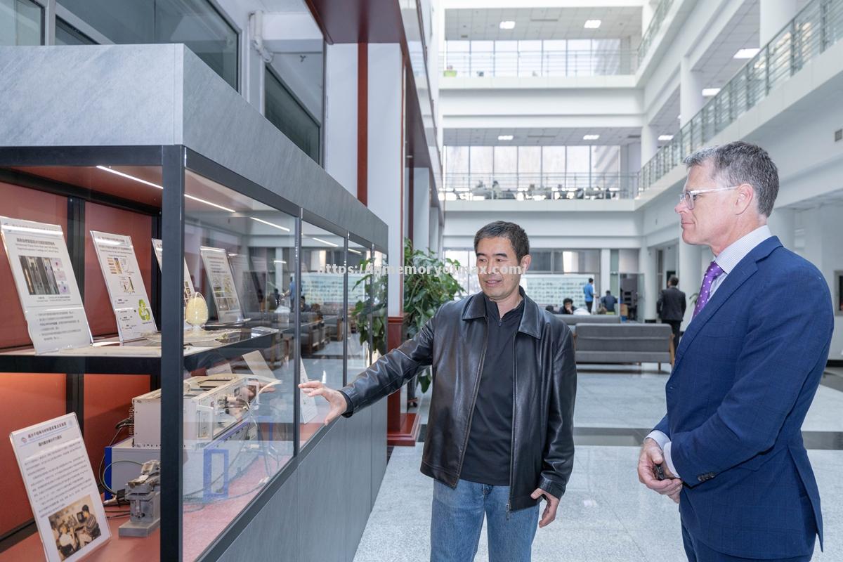 澳大利亚代表团奋勇抗敌,夺冠成功 澳大利亚代表团奋勇抗敌,夺冠成功