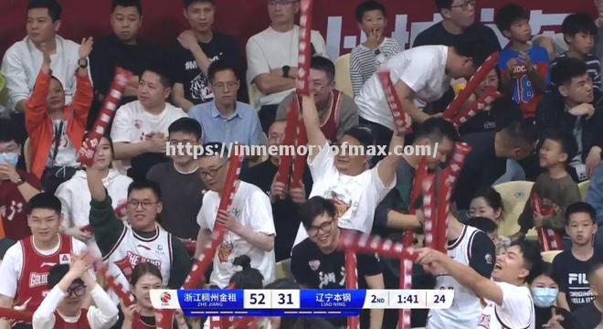 火爆!球迷在场边发生激烈冲突 火爆!球迷在场边发生激烈冲突