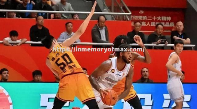 山东男篮力克对手,积极备战 山东男篮力克对手,积极备战