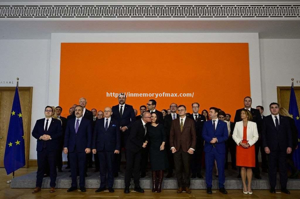 德国主场迎战克罗地亚,双方不相上下 德国主场迎战克罗地亚,双方不相上下