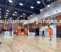 贝桑松队斩获比赛胜利，喜笑颜开